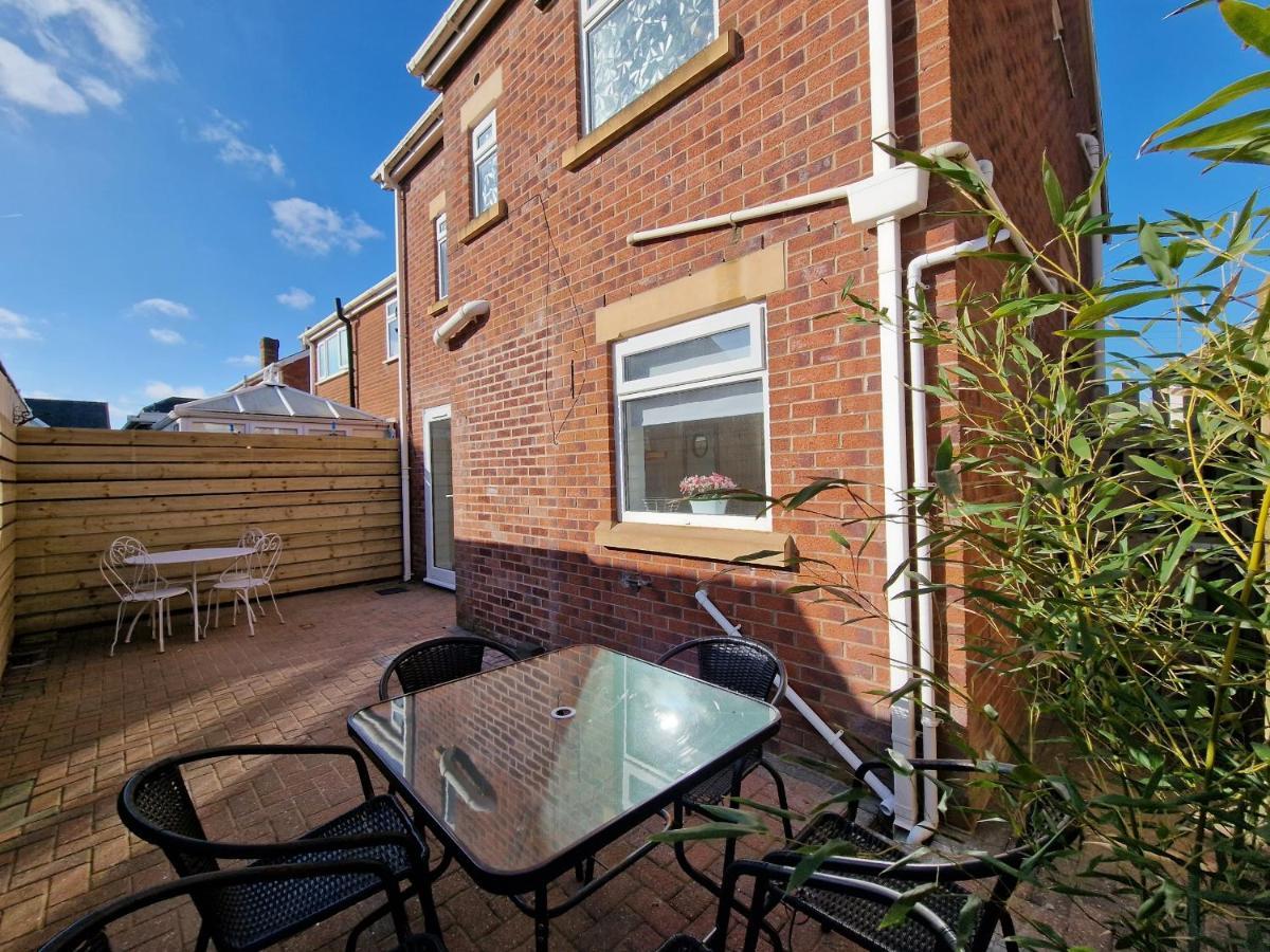 Dysa Bentinck House Vila Blackpool Exterior foto
